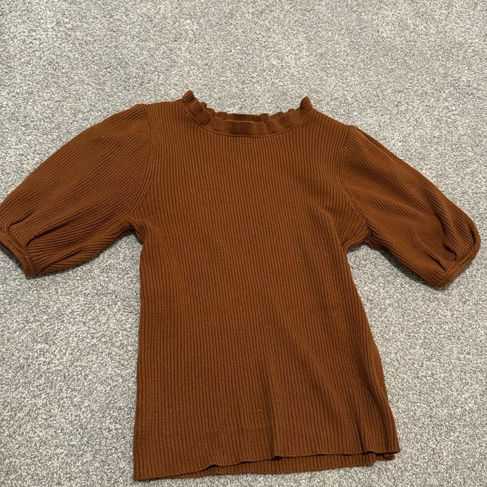 Puff sleeve blouse